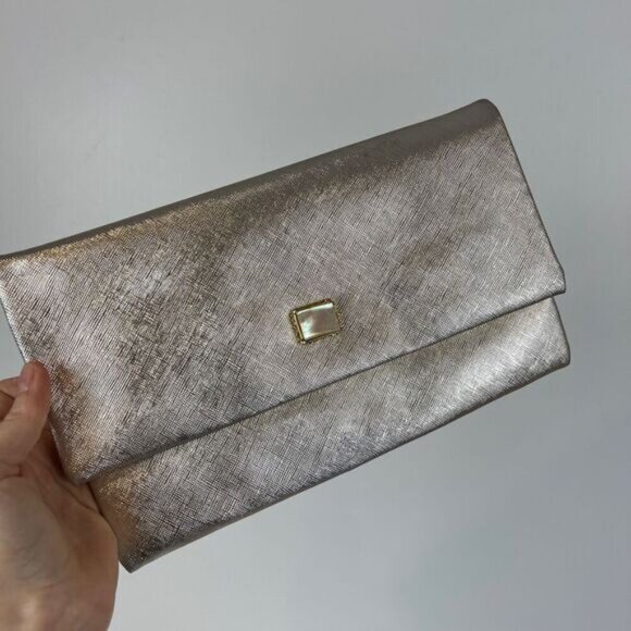 Vintage 60s 70s Shiny Silver Lewisette Clasp Clutch Wallet Coin Purse MOD Magnet - Picture 11 of 12